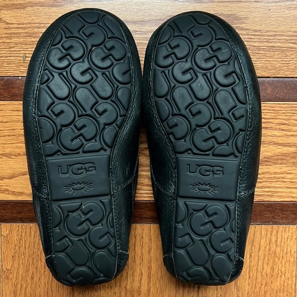 UGG Ascot leather slippers - Picture 2 of 3
